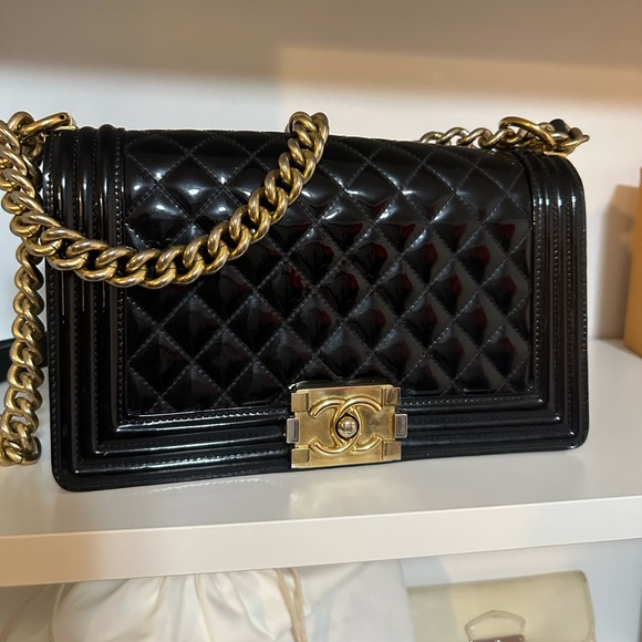 CHANEL Medium Boy Bag Patent Leather with Box - Picture 8 of 13